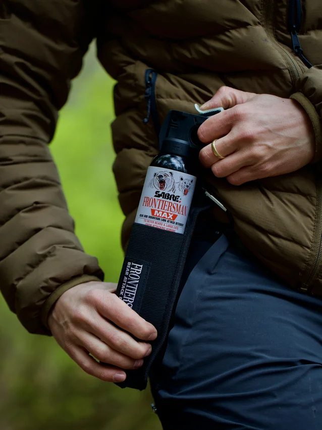 Bear spray + 3v1 holster